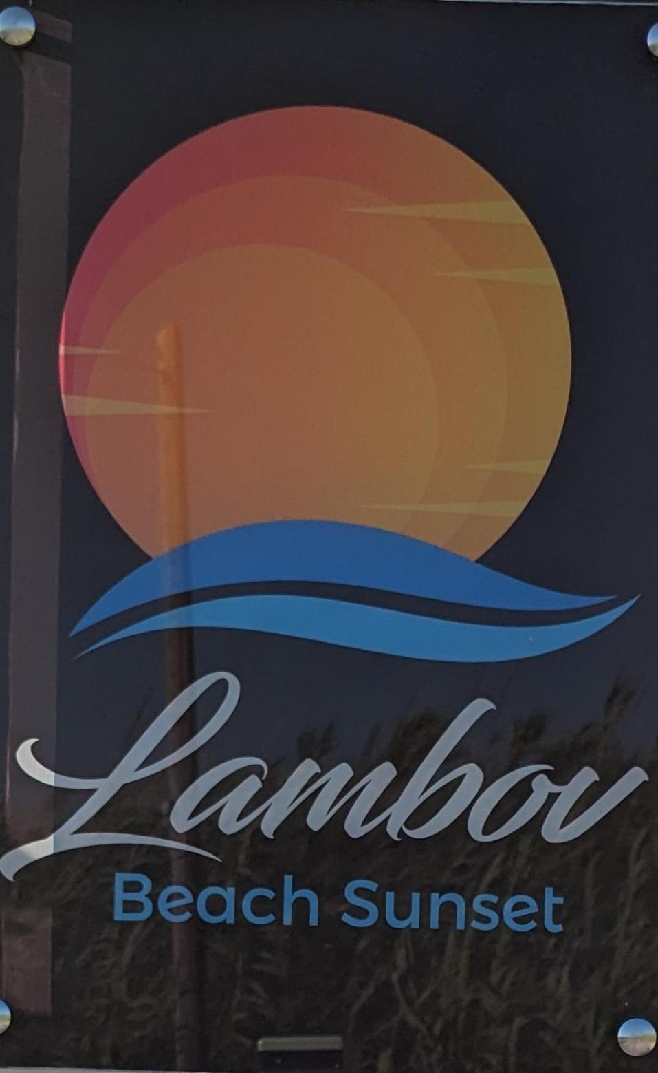 Lambou Beach Sunset Soroni エクステリア 写真